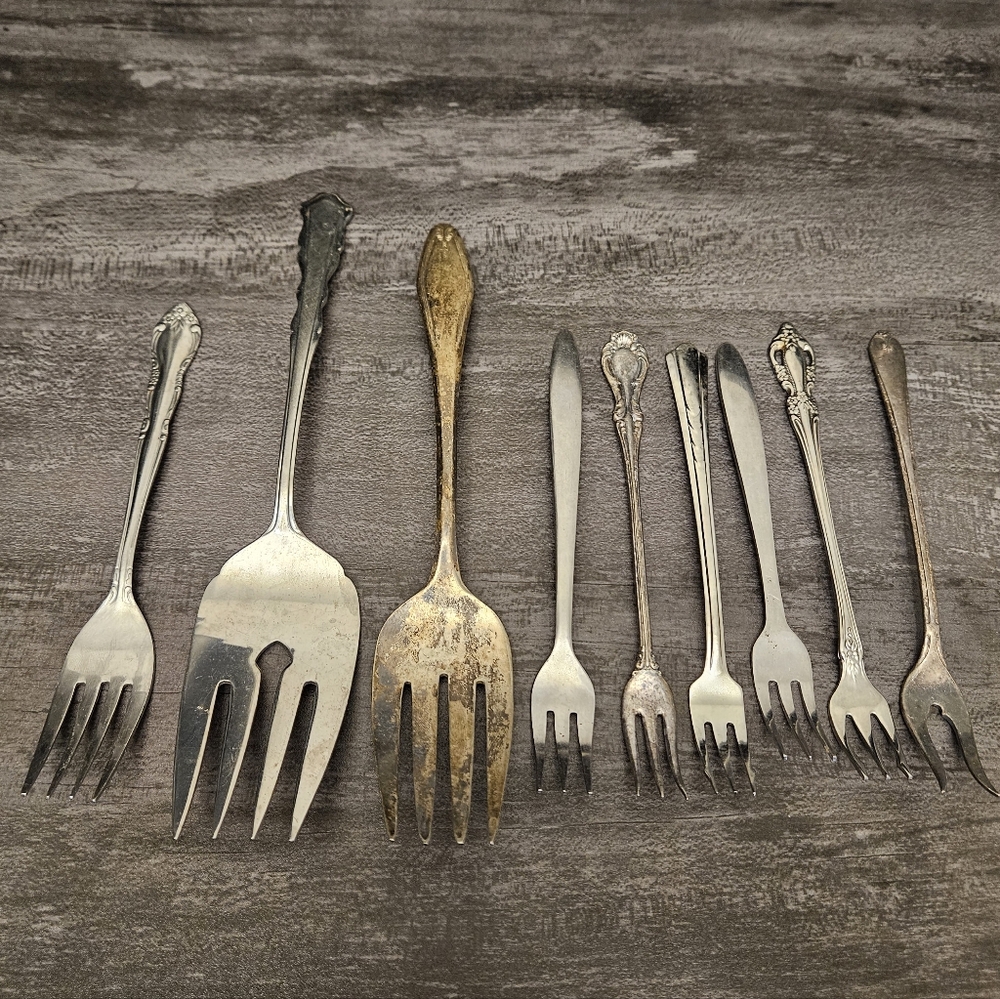 Vintage Mismatched LOT of Stainless Steel & Silver Plated Forks